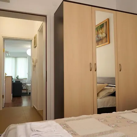 公寓 Shushi's 1 Bedroom 普罗夫迪夫